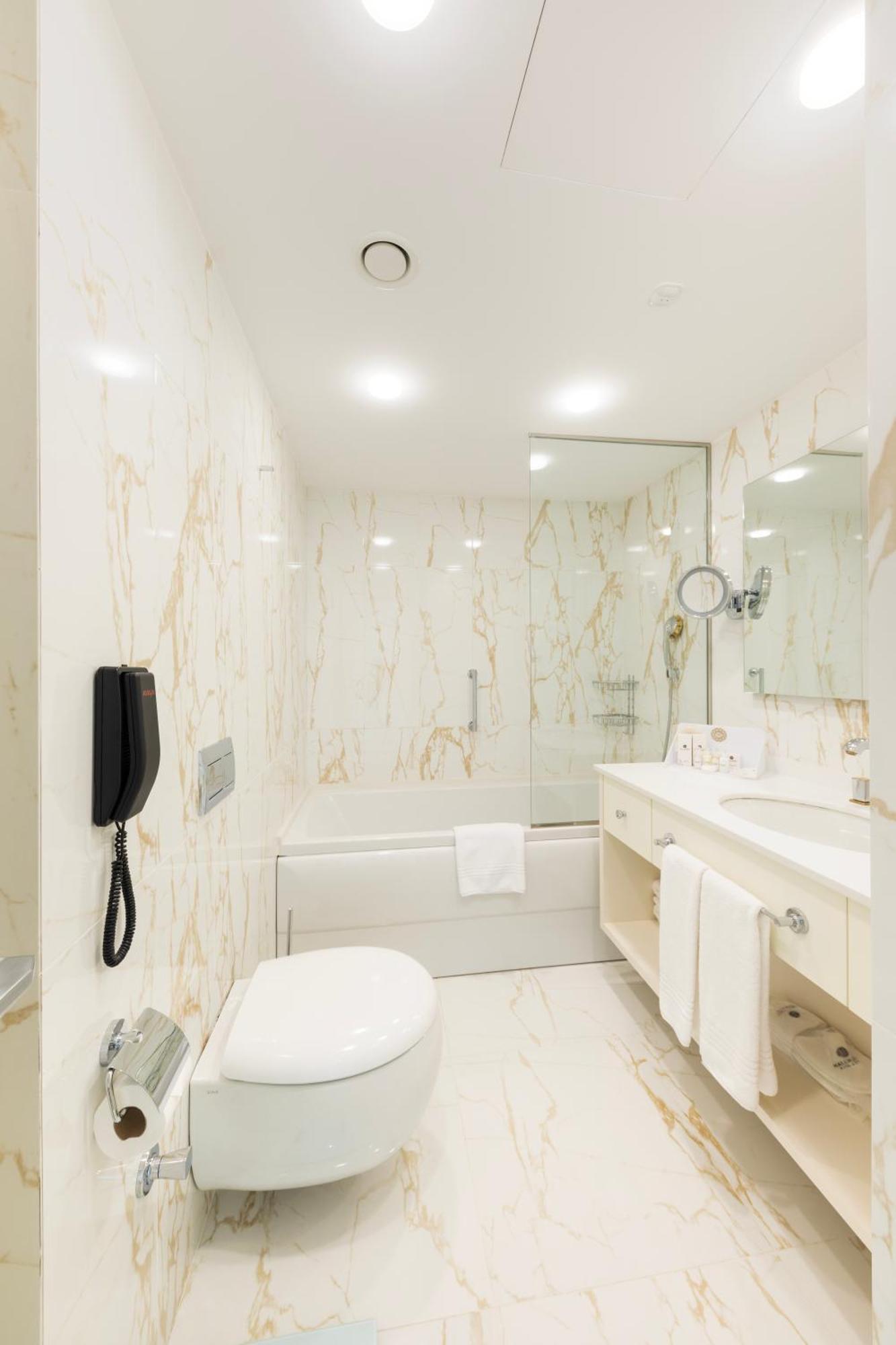 Hallmark Hotel & Spa Istanbul Bagian luar foto