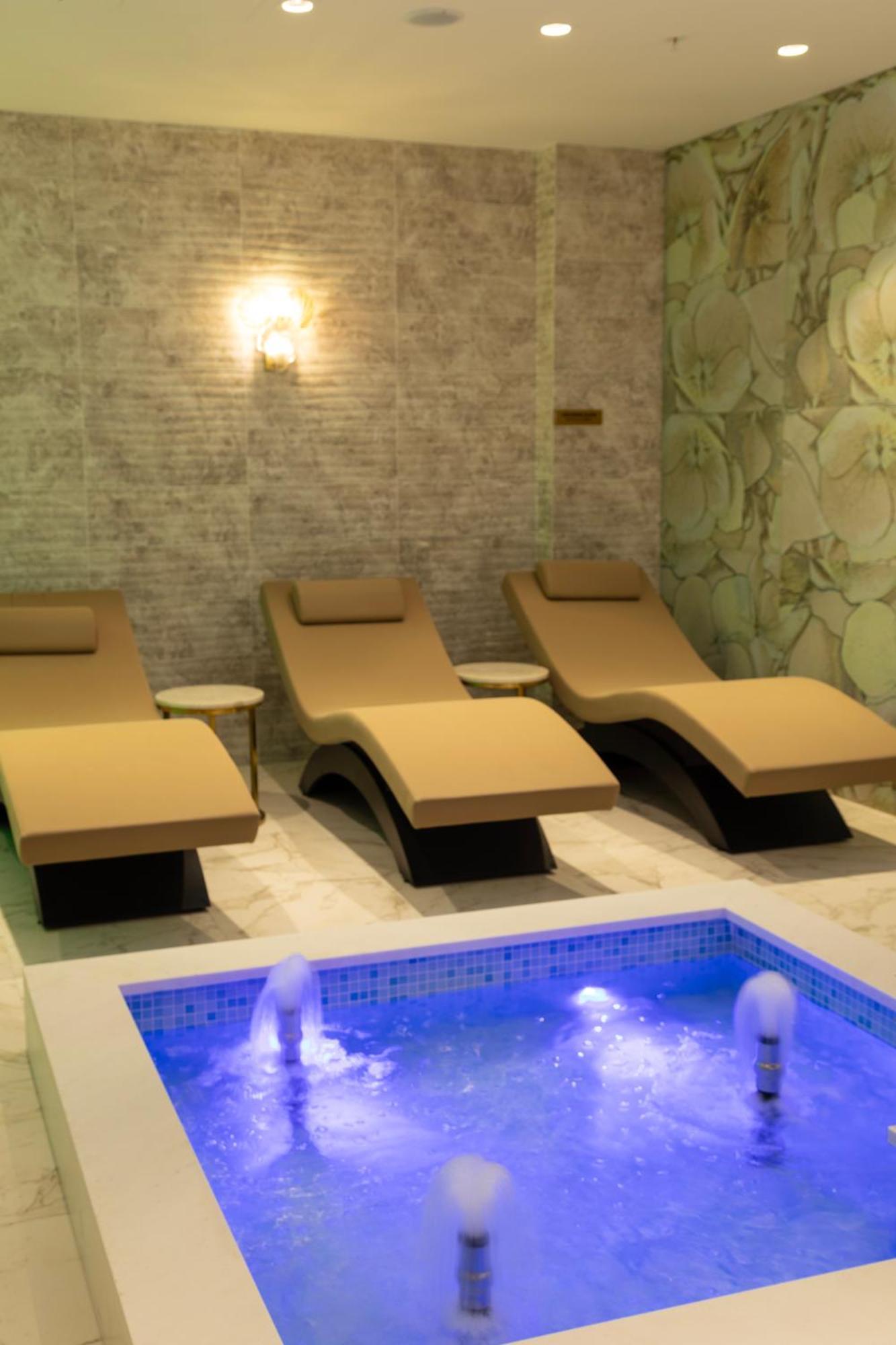 Hallmark Hotel & Spa Istanbul Bagian luar foto
